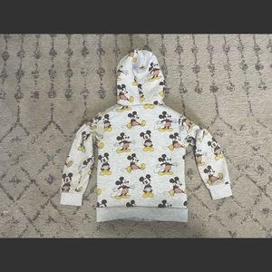 5T Mickey Zip up sweatshirt with sherpa lining.